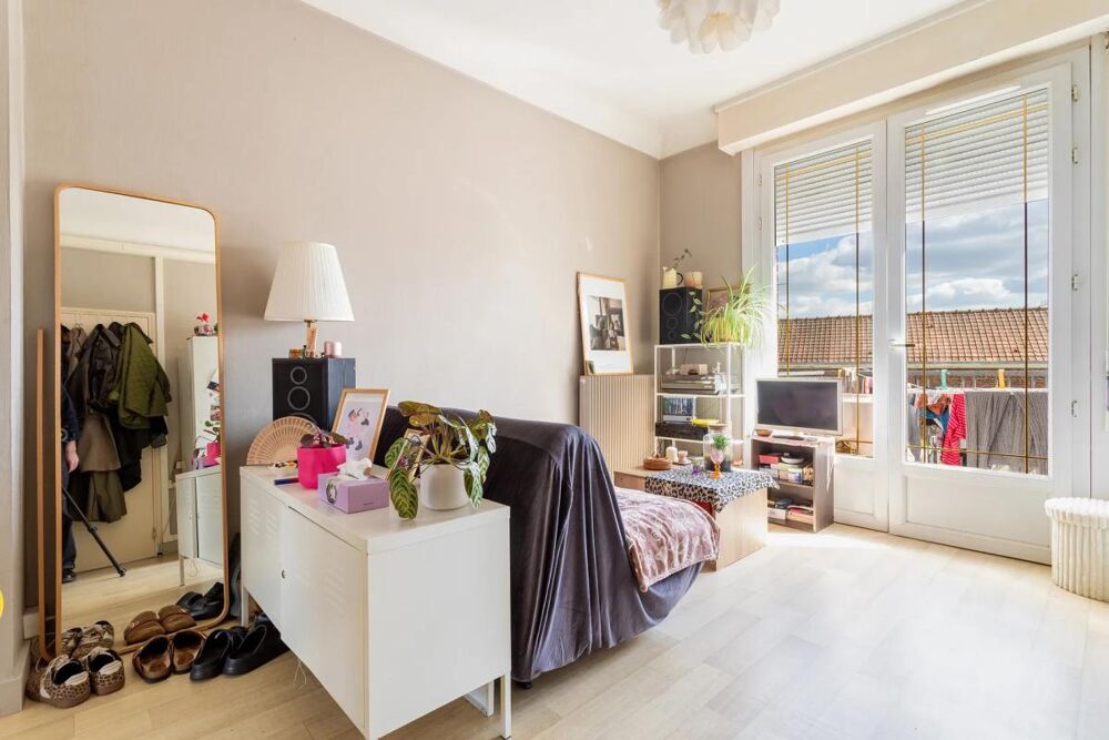 Maison de 8 pièces, louée, à Lille
