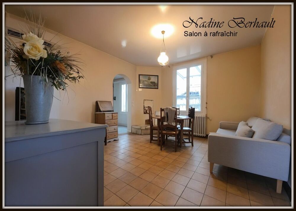 Maison Amilly 45, maison RDC à rénover - appartement et local commercial loués, Centre ville pour famille artisans ou marchand