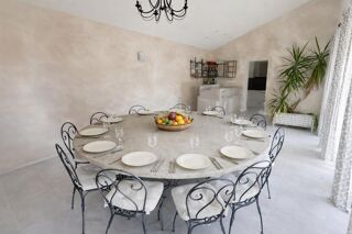  Villa à vendre 8 pièces 293 m²