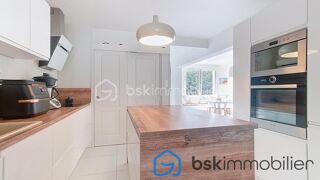  Propriété/château à vendre 8 pièces 210 m²