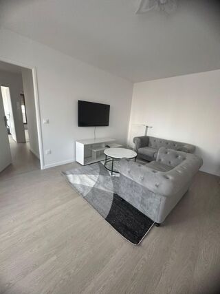  Appartement à louer 3 pièces 65 m²