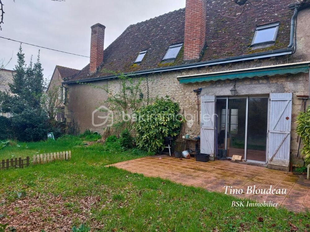Maison de caractère avec dépendance au coeur de Limeray