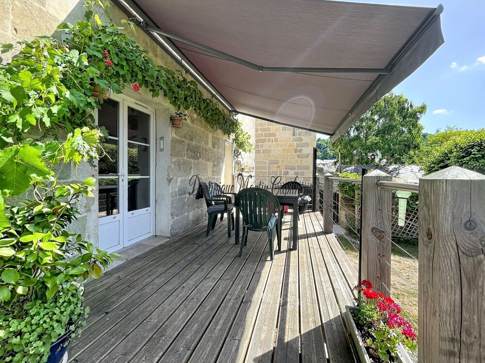 LA CHARTRE SUR LE LOIR (72)-Vue imprenable sur le Loir  Maison familiale rénovée avec jardin d'exception à 500 m du centre-vill