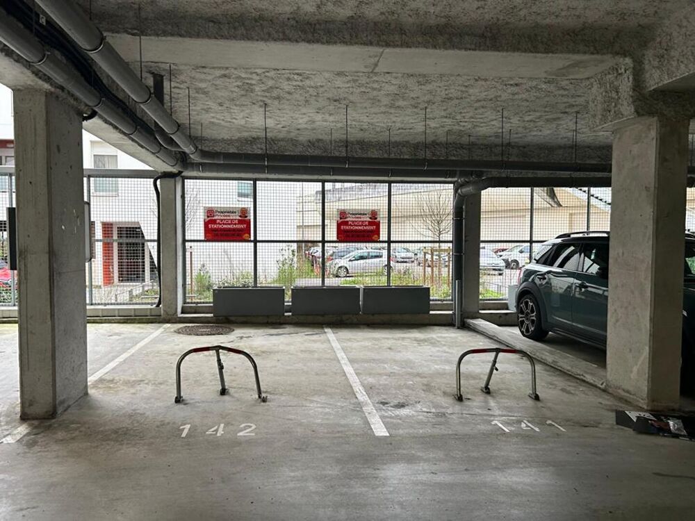 Vente Parking/Garage 2 PLACES DE PARKING - Bas Cenon - Près de ligne A et  à 50 mètres de l'arrêt SNCF de Cenon Cenon
