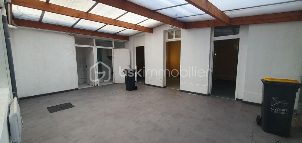   Opportunité professionnelle : plateau, bureaux spacieux, local de stockage Tarbes