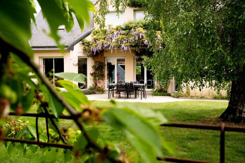 Maison familiale de 223m² au coeur de Bréal Sous Montfort, sur terrain de près de 2000m²