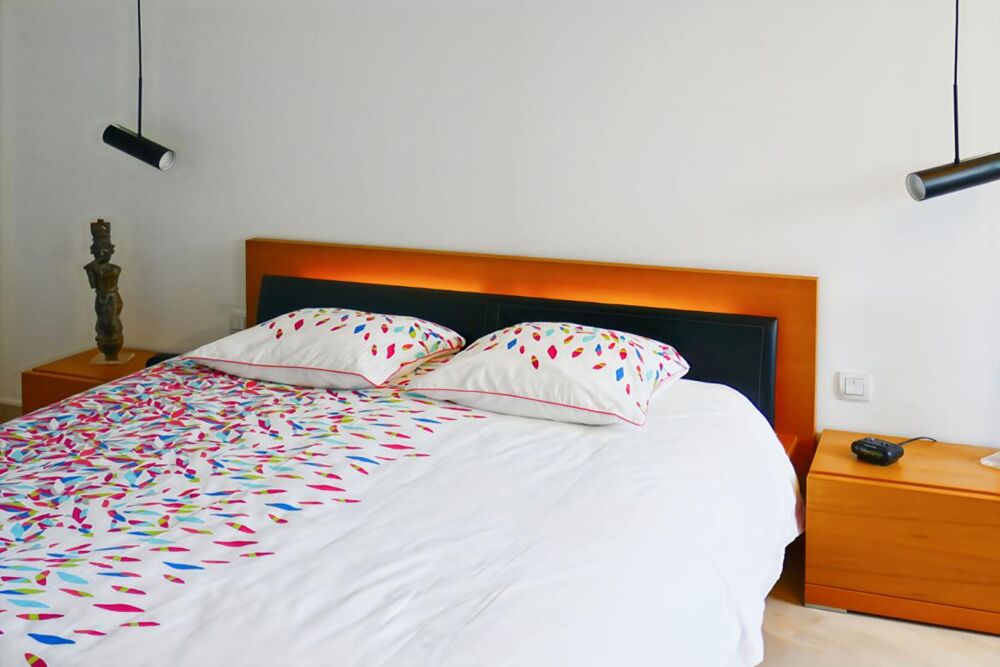Vente Appartement BORDEAUX MERIADECK  Appartement trois chambres dernier étage avec vue dégagée un balcon et cellier Bordeaux