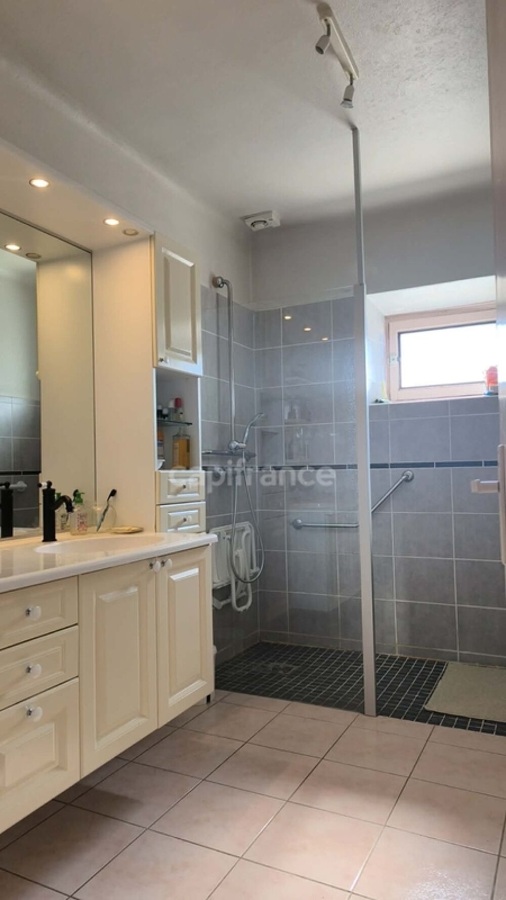 � vendre  Maison Chamb�ry (73000)