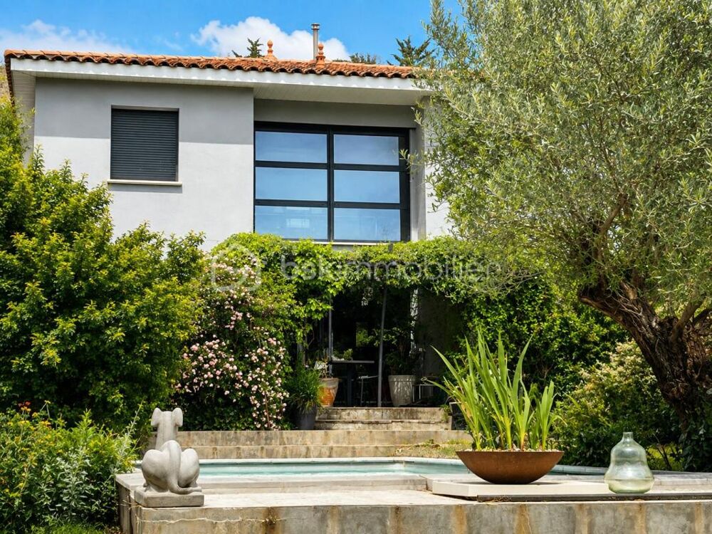 Villa avec piscine et 1 650 m² de jardin à 20 min de Montpellier