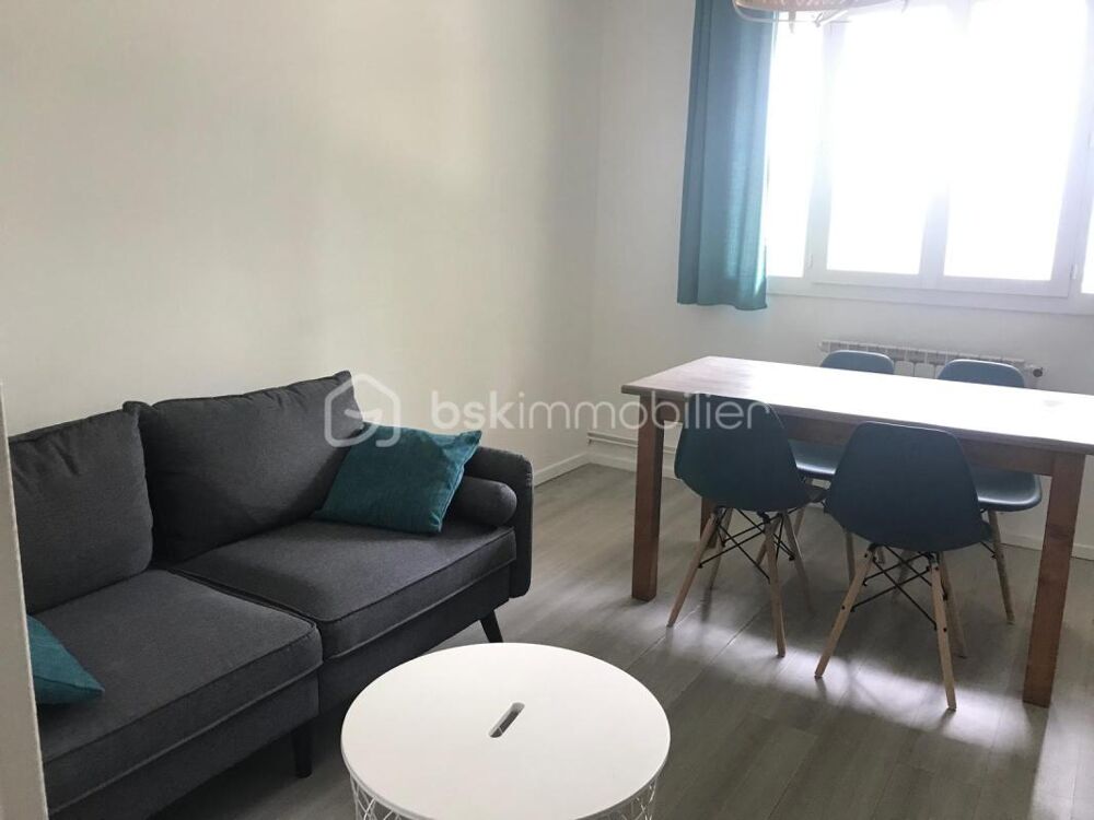 Appartement 3 pièces en rez-de-chaussée surélevé dans une résidence sécurisée