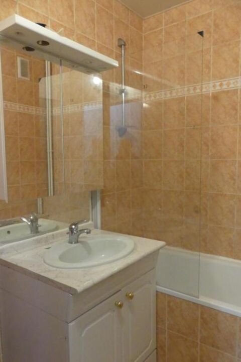  Appartement � louer 4 pi�ces 81 m� Tours