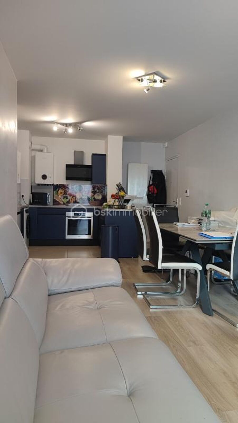 Appartement 2 pièces meublé  42,9 m²  Vaujours