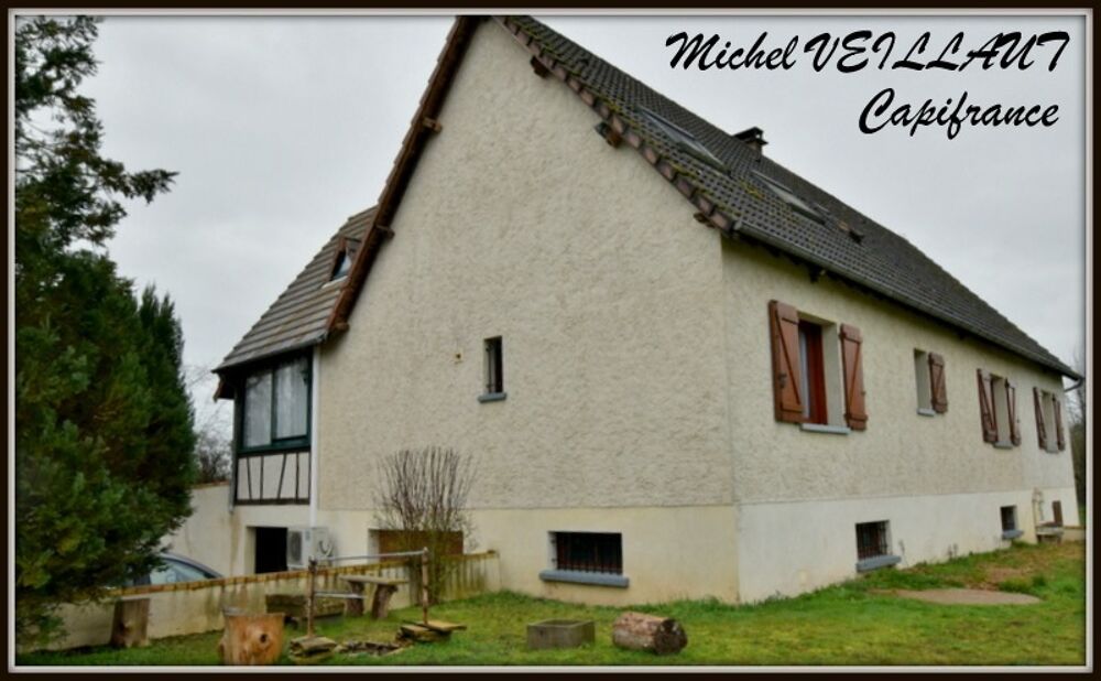 Dpt Allier (03), à vendre TREVOL maison P9 de 193 m² - Terrain de 2 505,00 m²