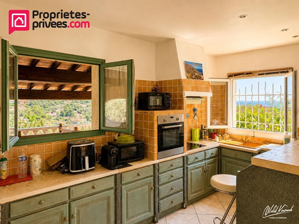 à vendre  Maison Saint-Raphaël (83700)
