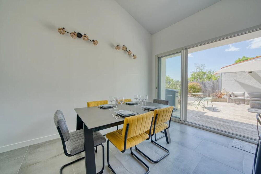 Maison meublée rénovée, 4 chambres, Puilboreau