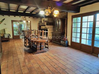  Maison � vendre 11 pi�ces 325 m�