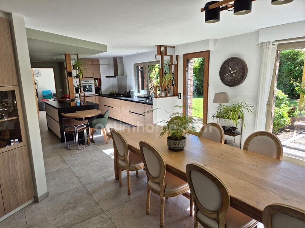Vente Maison Maison individuelle 5 chambres offrant 182m2 hab sur parcelle de 860m2 Bousbecque