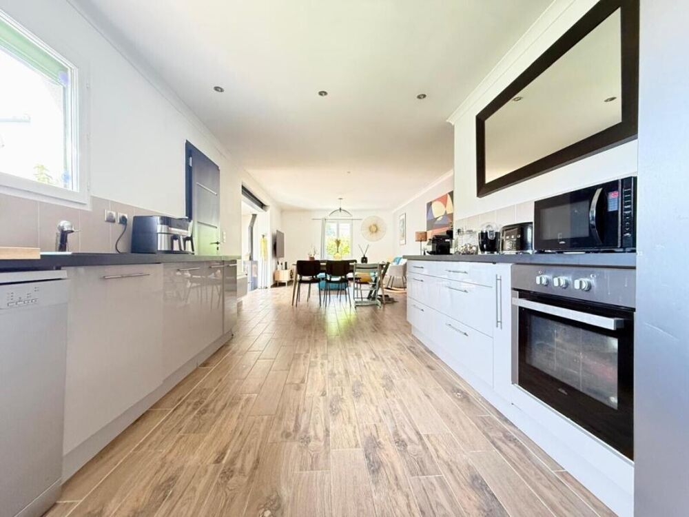 Maison - Clarensac - 178m²