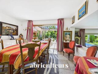  Maison à vendre 7 pièces 275 m²