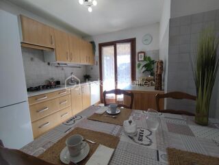  Villa  vendre 7 pices 142 m