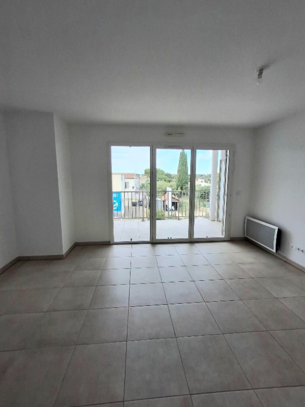 Location Appartement T3 avec balcon et parking à ARLES Arles