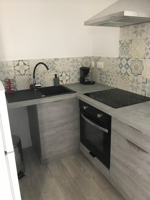   � LOUER T1bis MEUBL� � VILLENEUVE Appartement - 2 pi�ce(s) - 24 m�