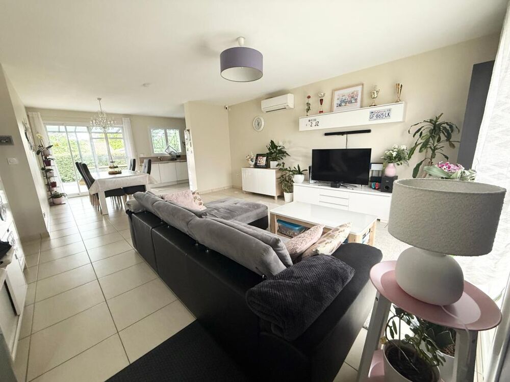 Maison À Vendre 95 m² avec garage