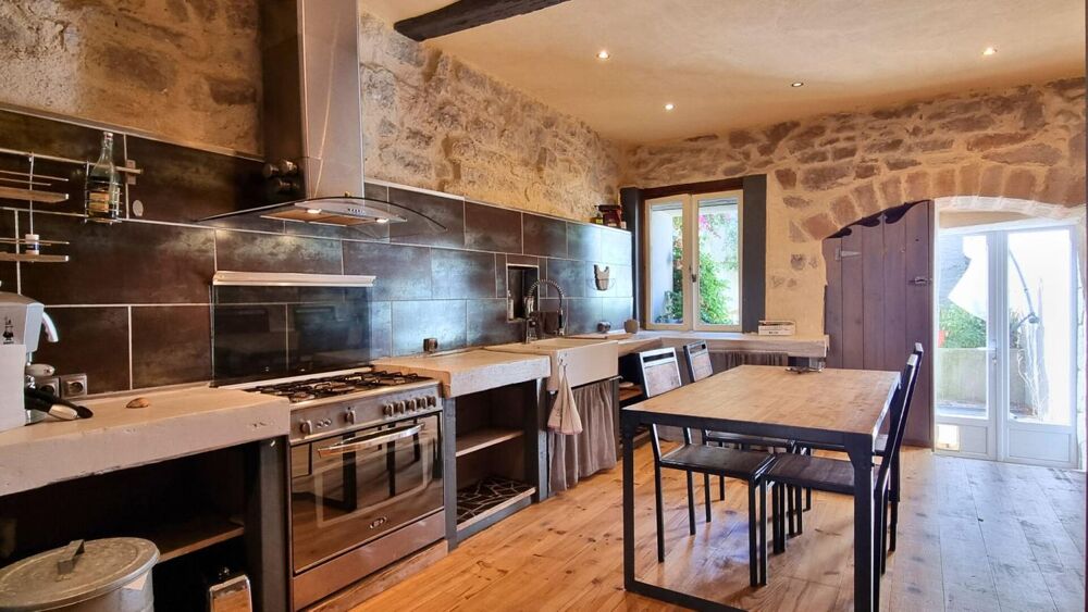 Vente Maison Maison de charme rénovée de 155m² habitables avec cour intime et à 6 min de Carcassonne Carcassonne