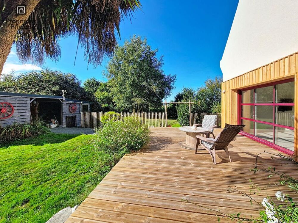 Maison de caractère rénovée avec terrain constructible de 2 959 m² et vue dégagée
