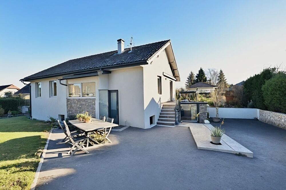 CESSY (01) Maison à vendre 6 pièces 181 m² - Terrain 980 m² - Quartier résidentiel -