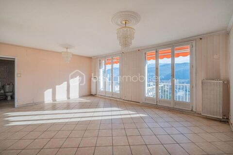   Appartement familial et lumineux avec balcon et vue d�gag�e � Le Pont de Claix Appartement - 5 pi�ce(s) - 83 m�