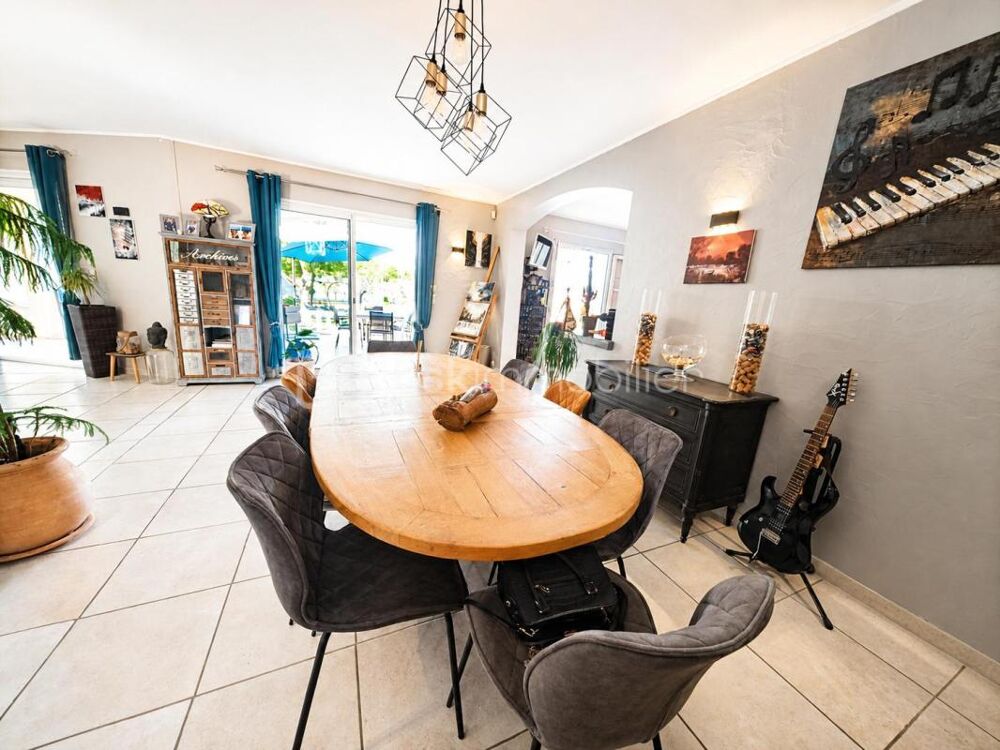� vendre  Propri�t�/ch�teau Fabr�gues (34690)