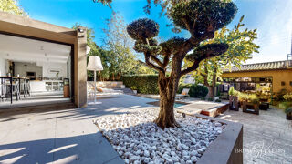  Propri�t�/ch�teau � vendre 8 pi�ces 253 m�