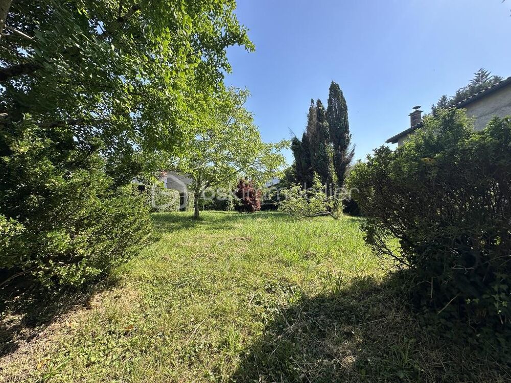 Maison de village au coeur d'Urt