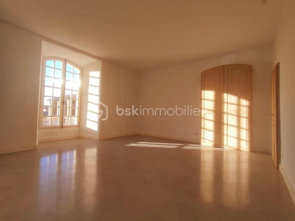   Bureau / Local  de 40 m2 à louer au cœur de Mollégès Molleges
