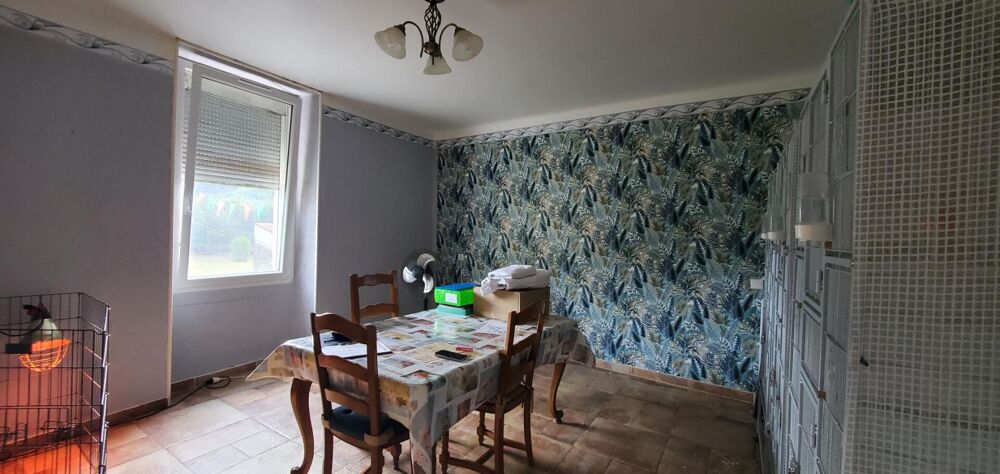 APPARTEMENT 6 PIÈCES