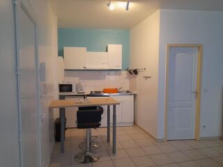  Appartement à louer 1 pièce 28 m²