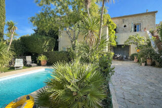  Maison � vendre 7 pi�ces 205 m�