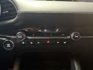 Mazda3 IV Hatchback Phase 2 2.0 e-SkyActiv-X 16V Mild Hybrid 186 cv 2023 occasion 85190 Venansault