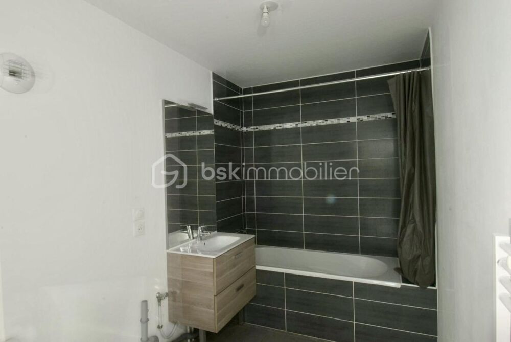 Vente Appartement Appartement 2 pieces 41,5m2 avec terrasse et place de stationnement Baisieux