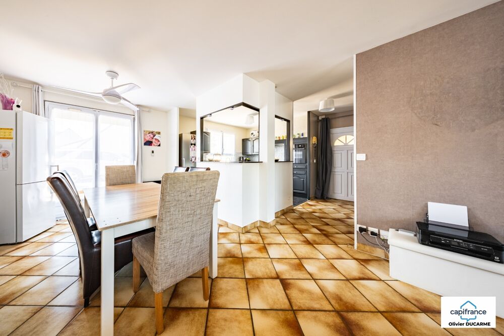 Maison louée à vendre, 6 pièces GENLIS (21) pour investisseur, 4 chambres, terrain arboré et garage