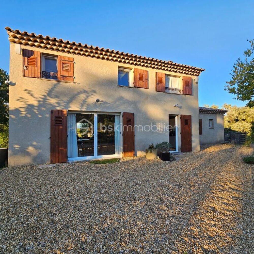  vendre  Proprit/chteau La Garde-Freinet (83680)