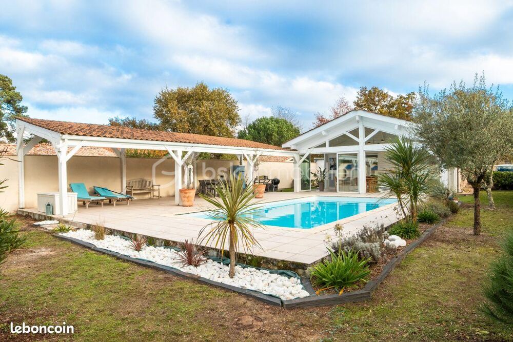 Maison 6 pieces de 175m² avec piscine et carpot - Pessac