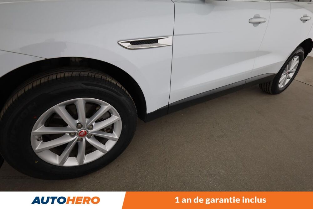 F-PACE 3.0 d V6 Portfolio 4x4 BVA8 300 ch 2017 occasion 92130 Issy-les-Moulineaux