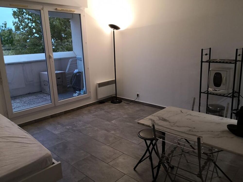Location Appartement Studio de 30m2 à louer sur Montigny-le-Bretonneux Montigny le bretonneux