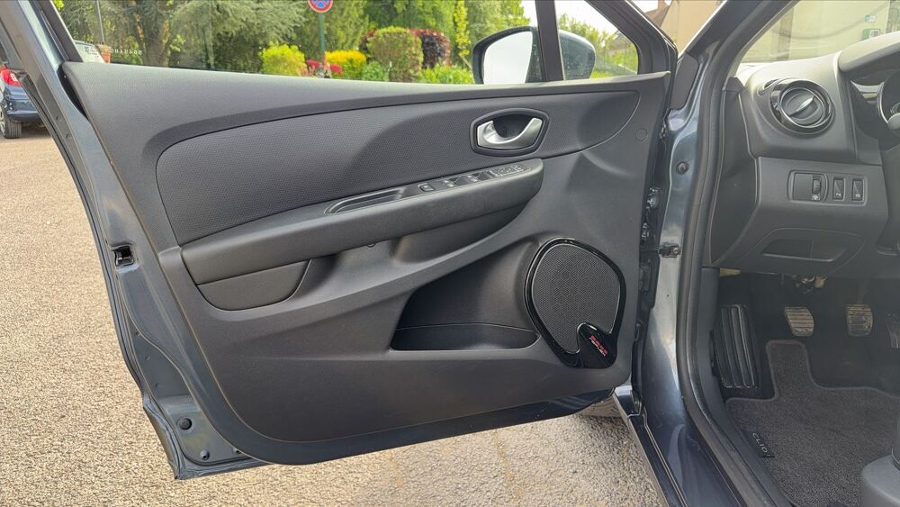 Clio IV 1.2 TCe 120 Energy Intens 2016 occasion 60130 Lieuvillers