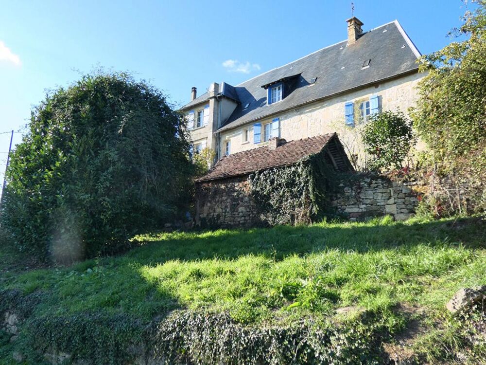 Maison 143 m2 / 4 chambres / 2 granges / terrain 3200m²