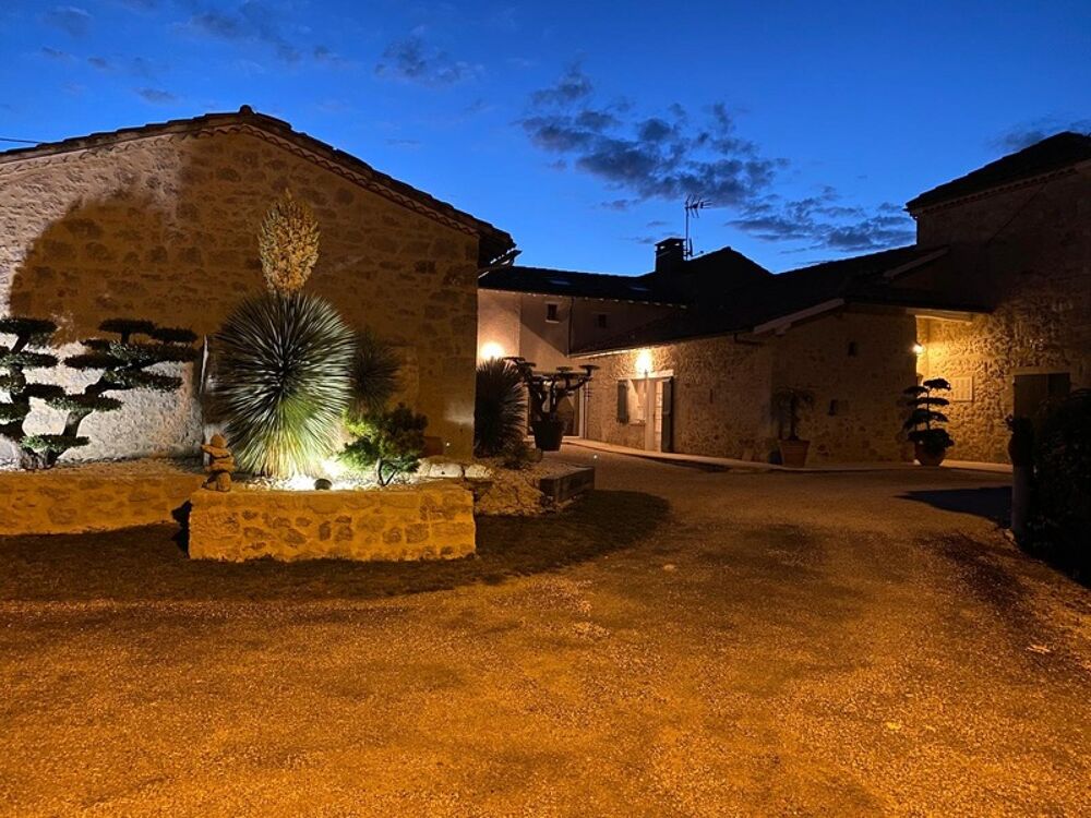 Vente Maison Département Gers (32) A vendre Condom propriété P7 210 m²- Terrain 5 483 m² Condom