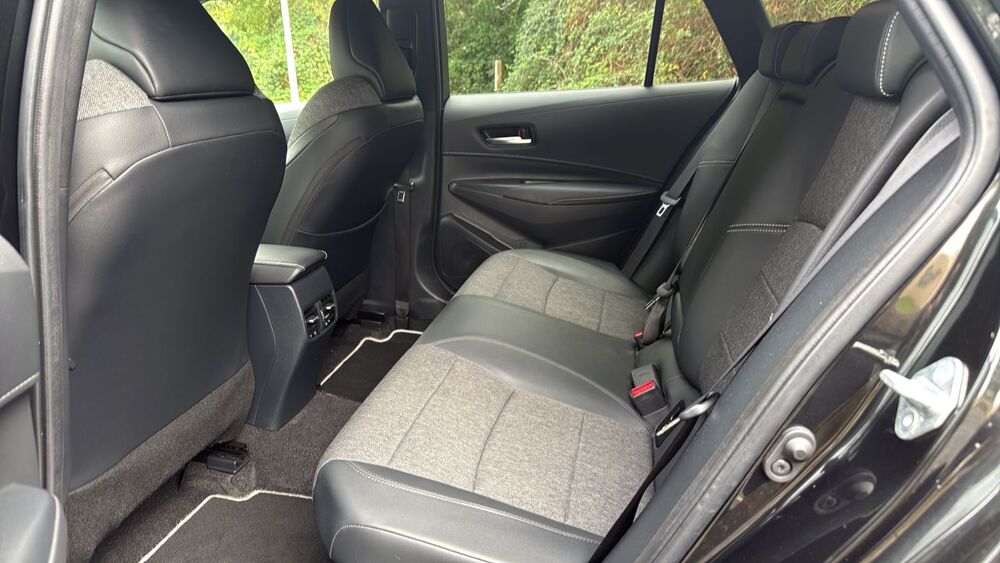 Corolla 1.8 VVT-i 140 Hybrid CVT Design - Entretien constructeur 2025 occasion 49300 Cholet