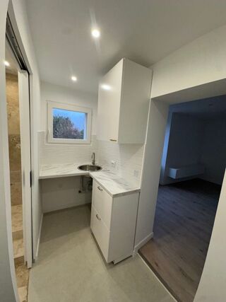  Appartement à louer 2 pièces 33 m²